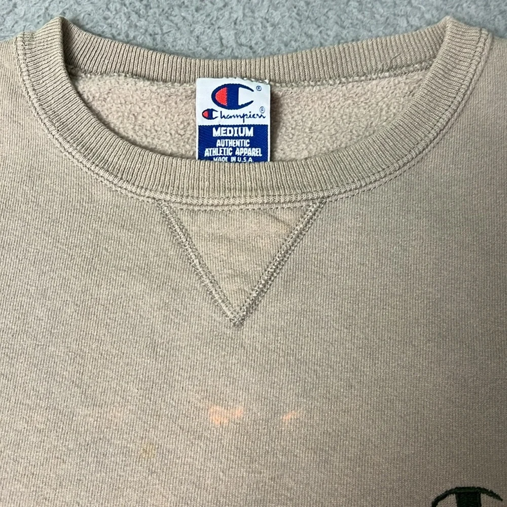 Vintage Champion Crewneck - Picture 2 of 3